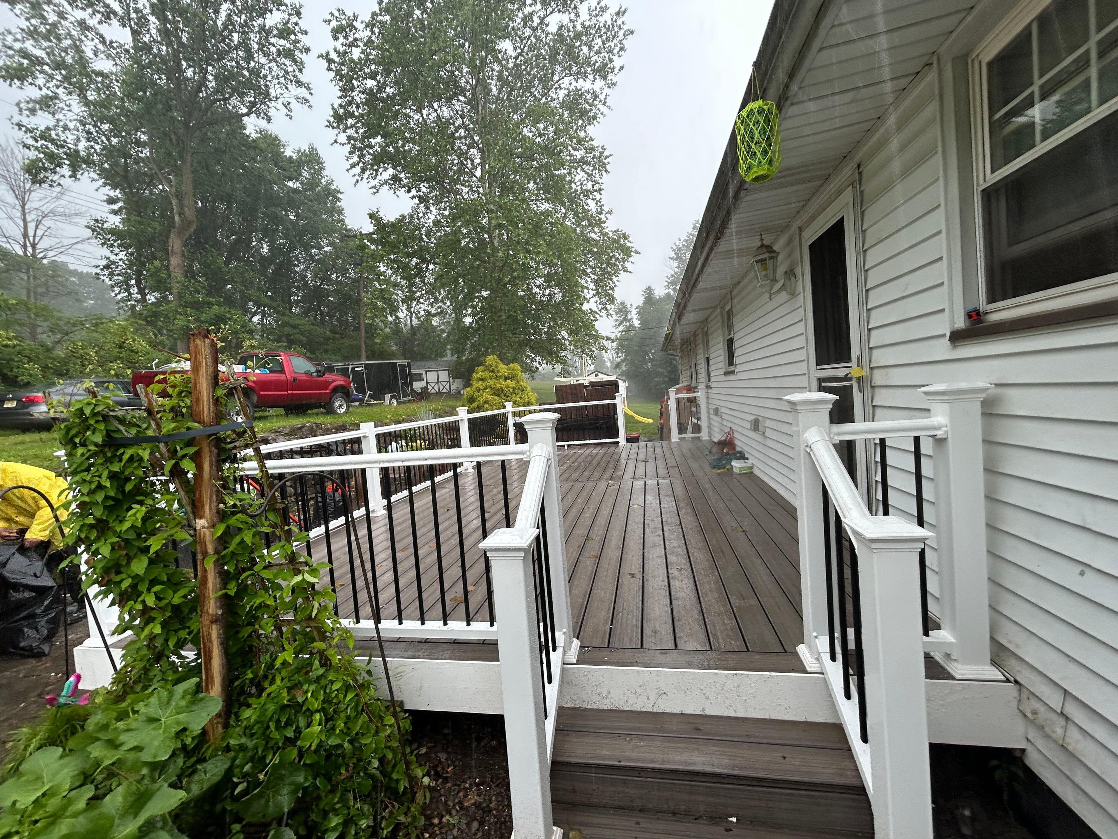 Composite deck with cable railings