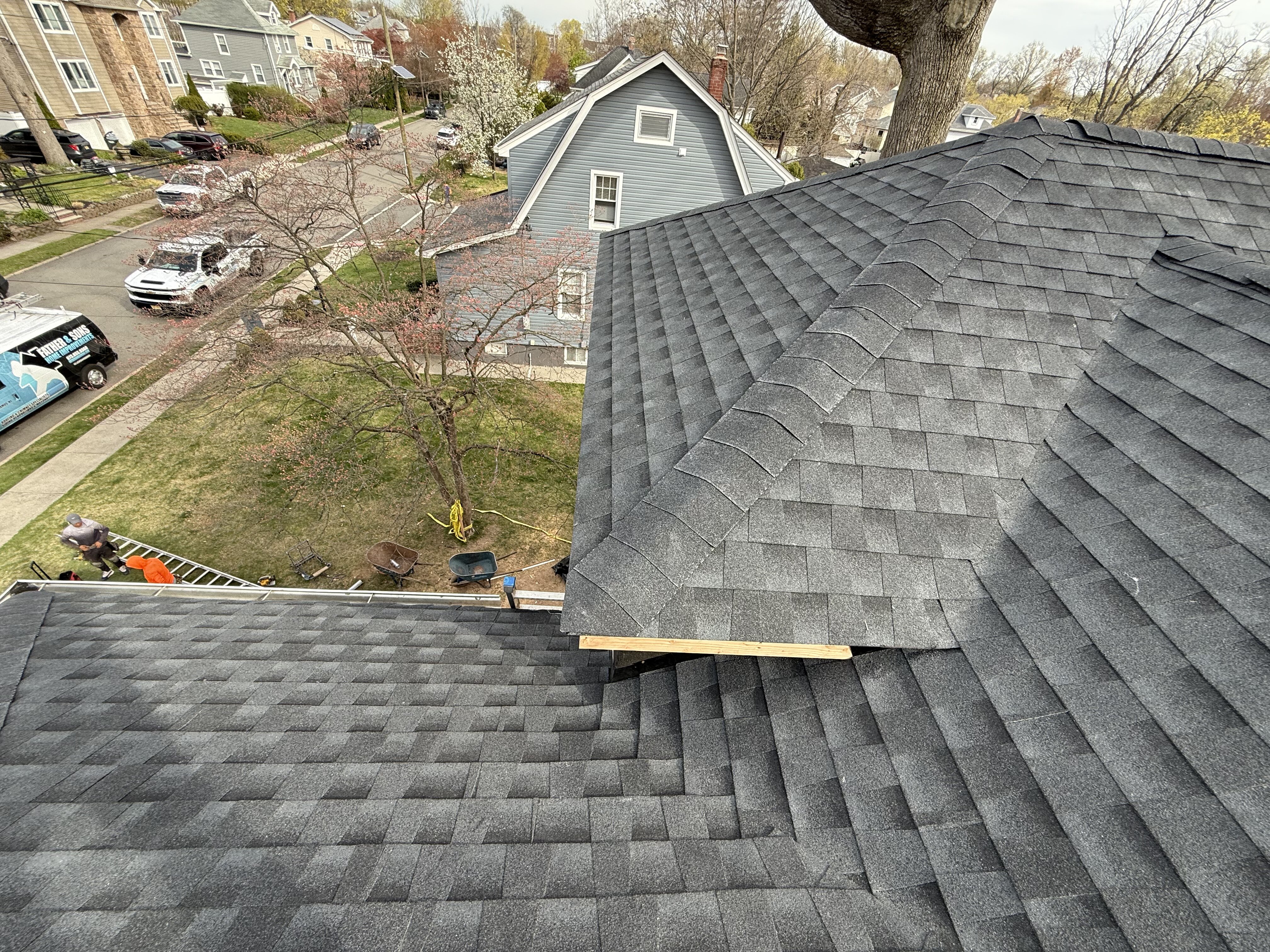 Completed Charcoal Shingle Roof